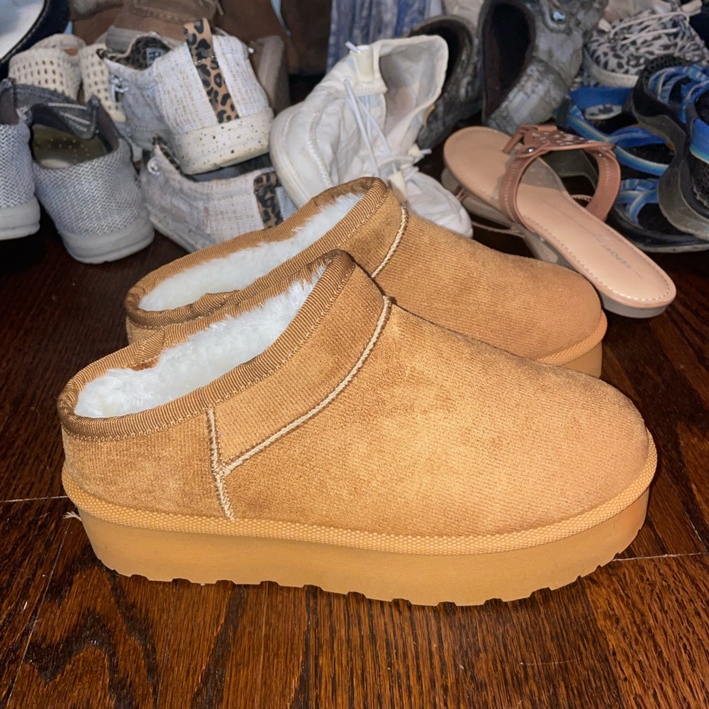 Mini boots